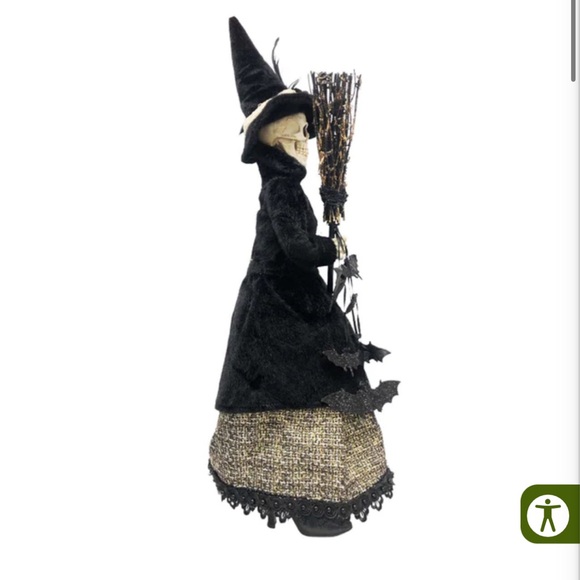 27” Golden Touch Skeleton Lady Witch - Picture 7 of 10